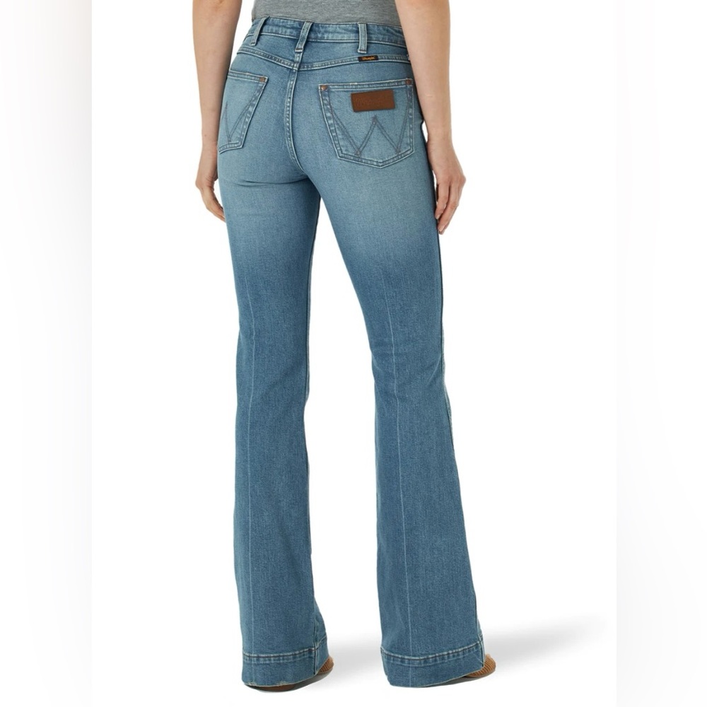 Women's Wrangler Retro Green Jean High Rise Trouser NWT 27x23